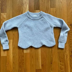 Aritzia Scalloped Edge Sweater Size XXS